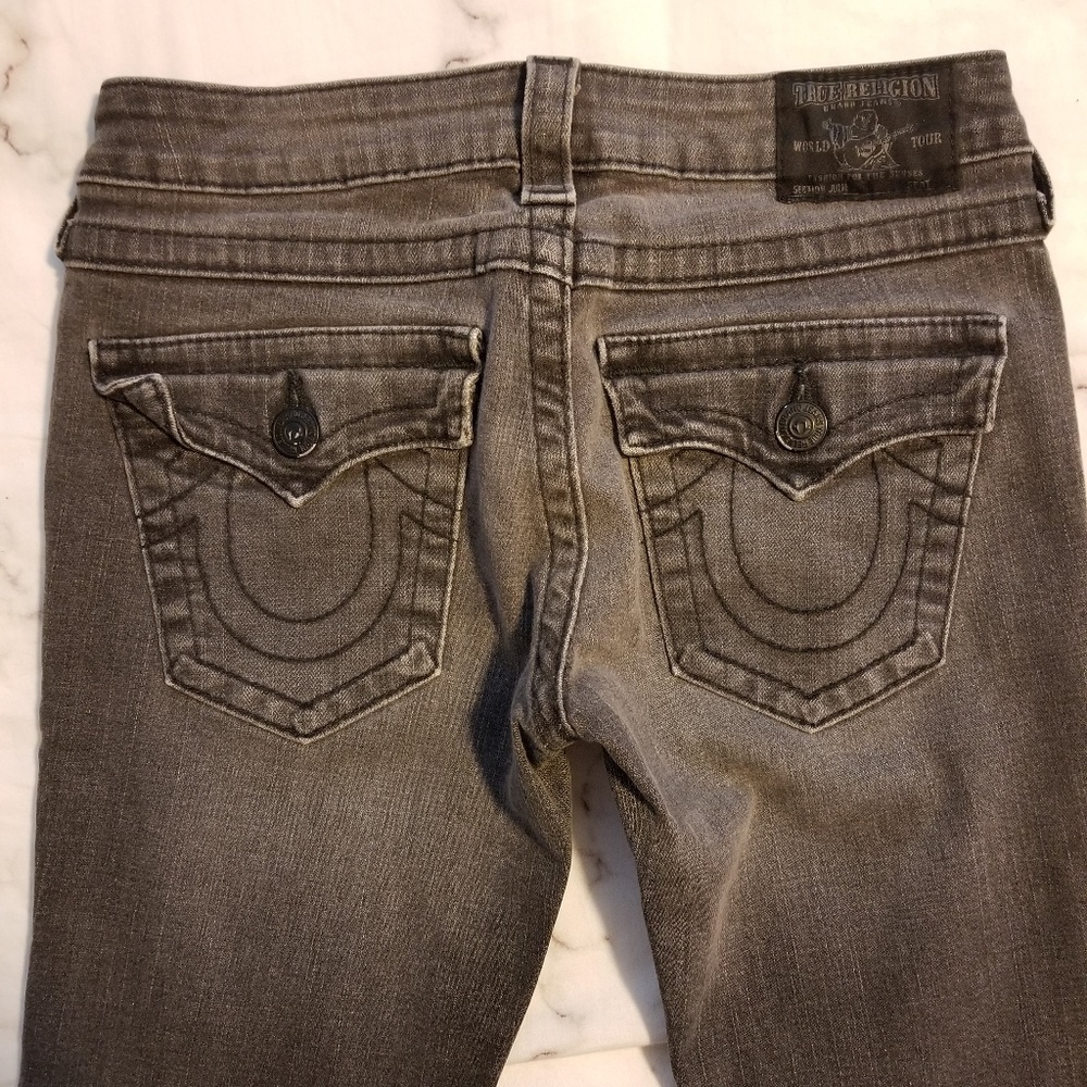 True Religion - Low Rise - Straight Leg